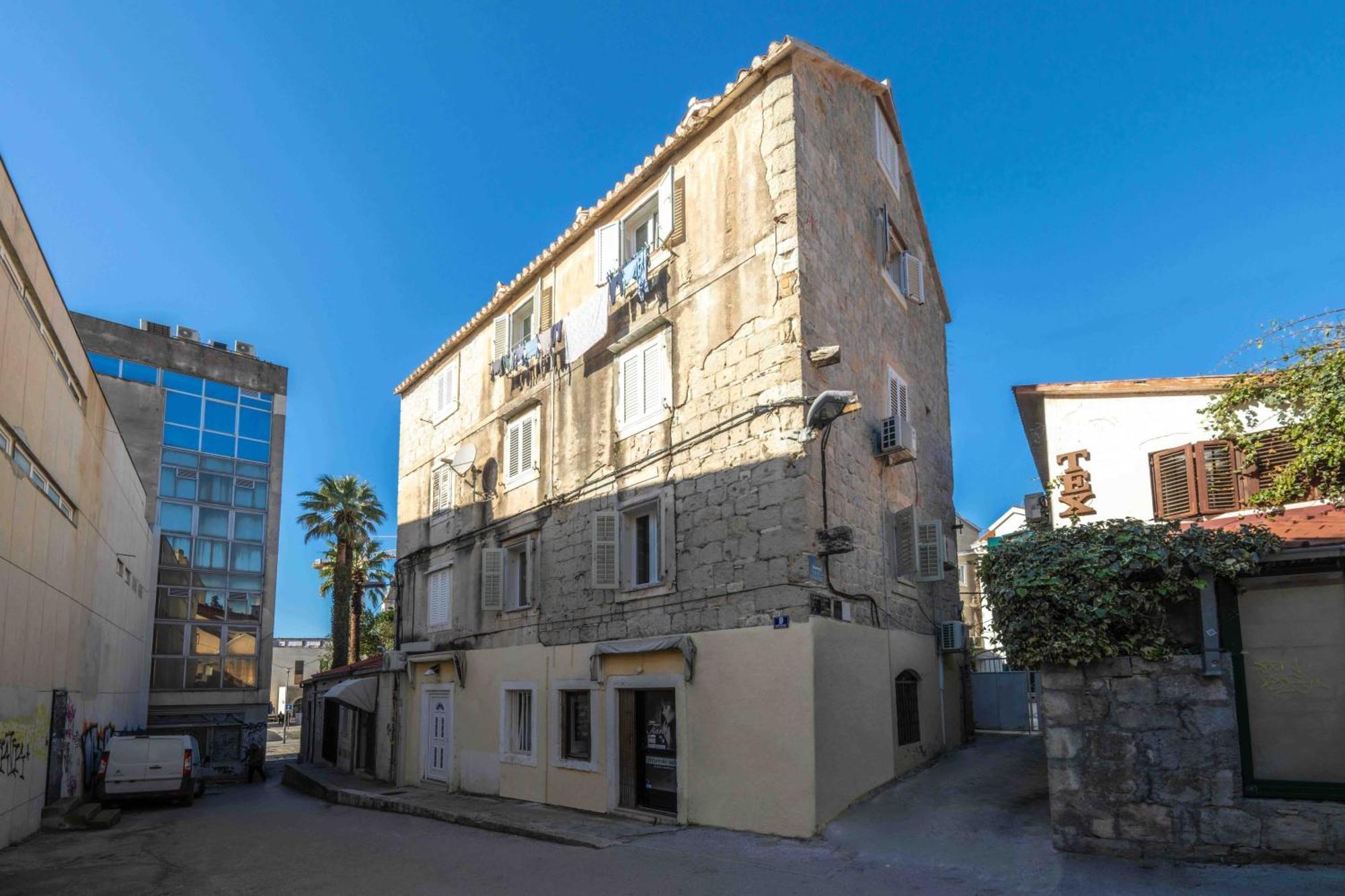 Studio Central Split Extérieur photo